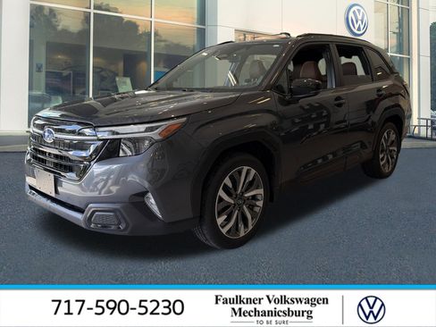 Used 2025 Subaru Forester Touring AWD/4WD image 1