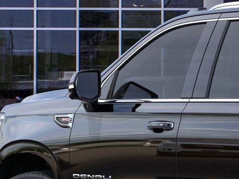 New 2026 GMC Yukon XL Denali w/ Denali Reserve Package image 12