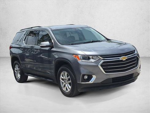 Used 2019 Chevrolet Traverse LT FWD image 3