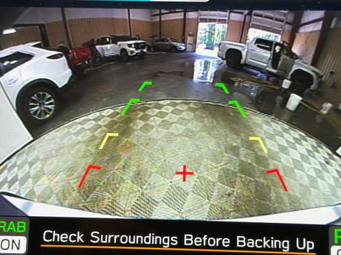 Used 2025 Subaru Outback Onyx Edition AWD/4WD image 31
