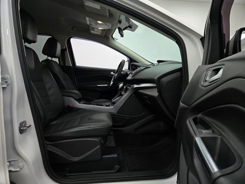 Used 2016 Ford Escape SE w/ SE Chrome Package image 26