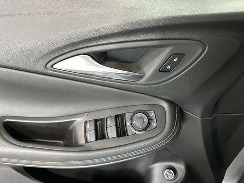 Used 2024 Buick Encore GX Sport Touring AWD/4WD image 19