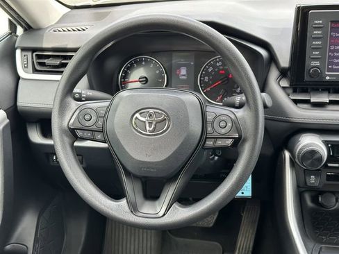 Used 2022 Toyota RAV4 LE FWD image 25