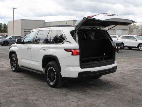 Used 2023 Toyota Sequoia SR5 w/ TRD Off-Road Package AWD/4WD image 7