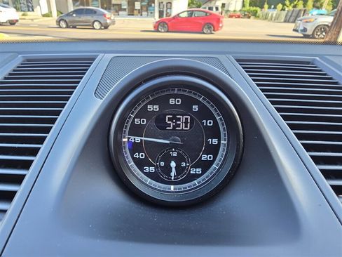 Used 2023 Porsche Macan S AWD/4WD image 13