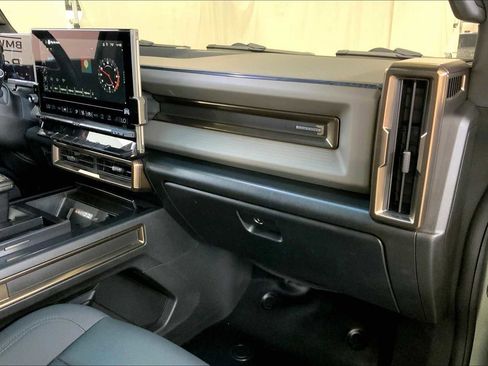 Used 2024 GMC Hummer EV 3X image 18