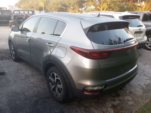 Used 2021 Kia Sportage LX FWD image 2