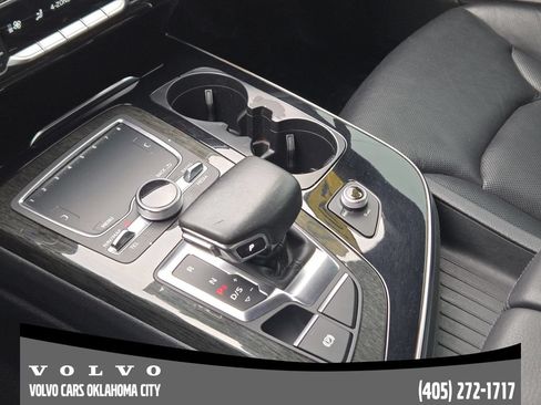 Used 2018 Audi Q7 3.0T Prestige AWD/4WD image 16