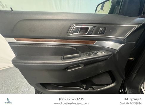 Used 2018 Ford Explorer Limited image 11