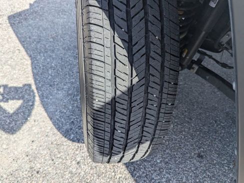 Used 2025 Jeep Wrangler Sahara image 31