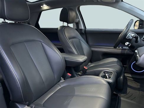 Used 2022 Hyundai Ioniq 5 Limited w/ Cargo Package image 11