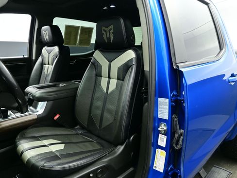 Used 2022 Chevrolet Silverado 1500 RST image 11