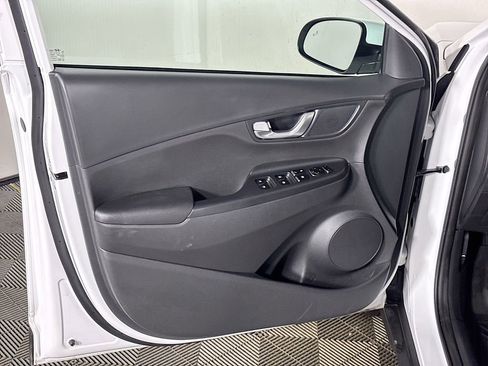 Used 2022 Hyundai Kona SEL w/ Convenience Package AWD/4WD image 10