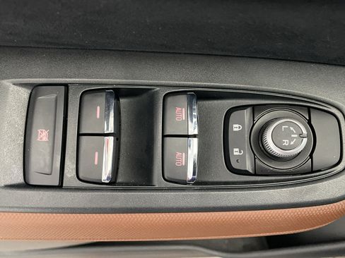 Used 2025 Subaru Forester Touring w/ Protection Package image 11