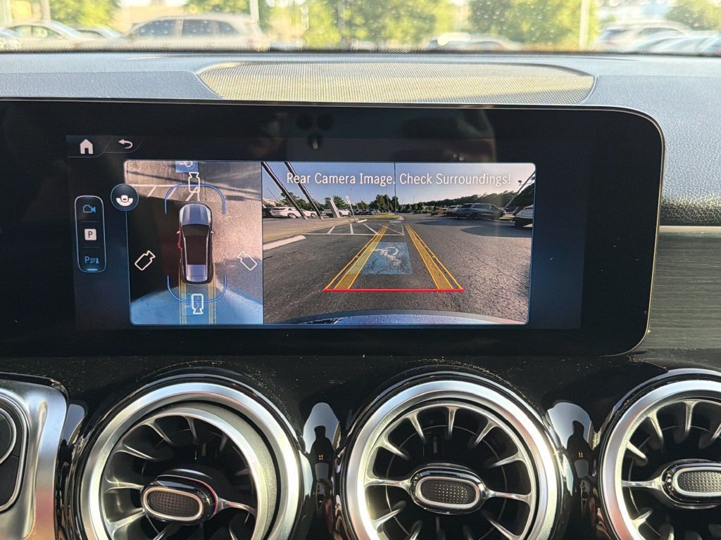 Certified 2026 Mercedes-Benz GLB 250 4MATIC image 27