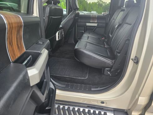 Used 2018 Ford F150 Lariat w/ Equipment Group 502A Luxury AWD/4WD image 7
