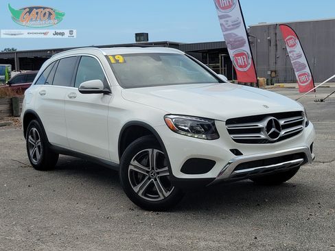 Used 2019 Mercedes-Benz GLC 300 image 1
