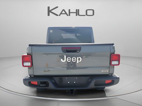 Used 2022 Jeep Gladiator Overland w/ Popular Equipment Package AWD/4WD image 4