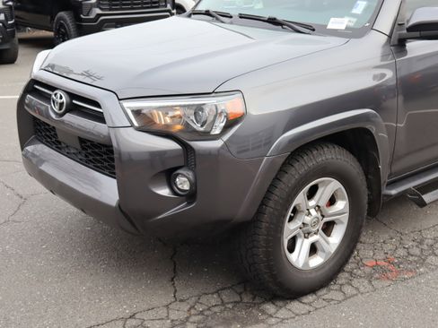 Used 2021 Toyota 4Runner SR5 Premium w/ Moonroof Package image 17