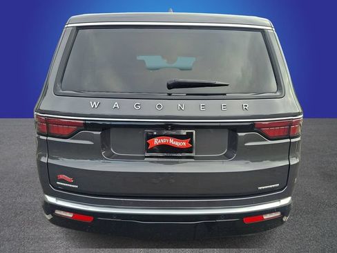 Used 2022 Jeep Wagoneer Series II AWD/4WD image 5
