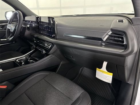 New 2026 Chevrolet Traverse LT w/ Driver Confidence Package image 29