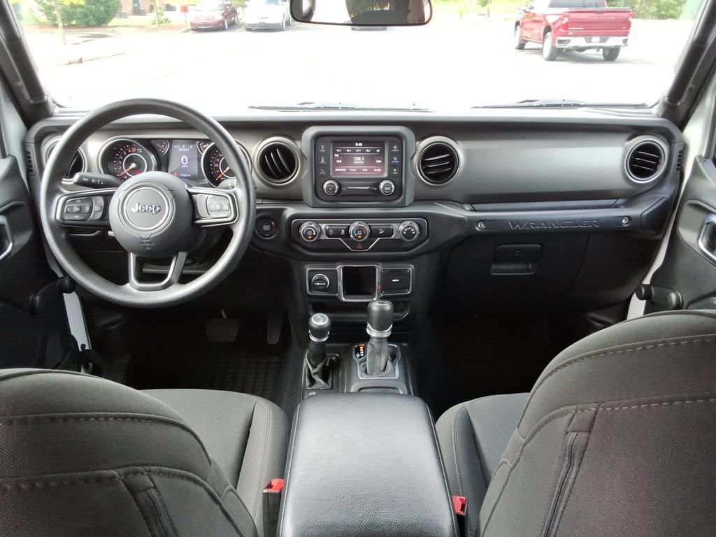 Used 2018 Jeep Wrangler Unlimited Sport AWD/4WD image 23