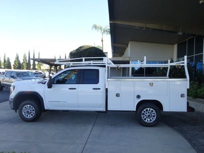 New 2026 GMC Sierra 2500 Pro w/ Convenience Package