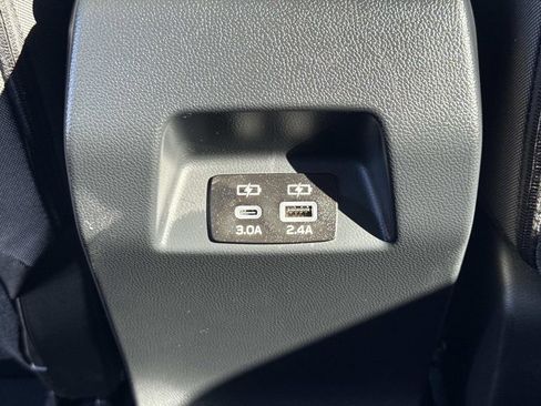 Used 2025 Subaru Crosstrek 2.0i Premium image 17