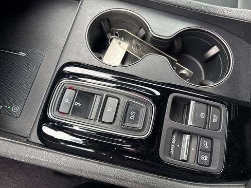 Used 2024 Honda Pilot TrailSport image 11