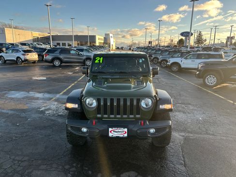 Used 2021 Jeep Wrangler Unlimited Rubicon w/ Cold Weather Group image 3