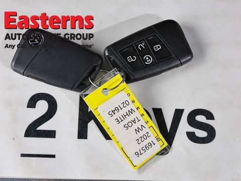 Used 2022 Volkswagen Taos SE AWD/4WD image 24