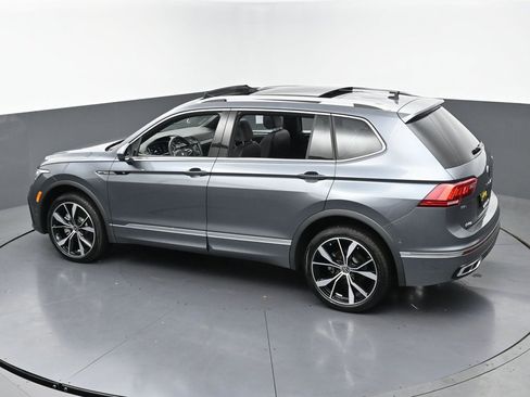 Used 2024 Volkswagen Tiguan SEL R-Line image 46
