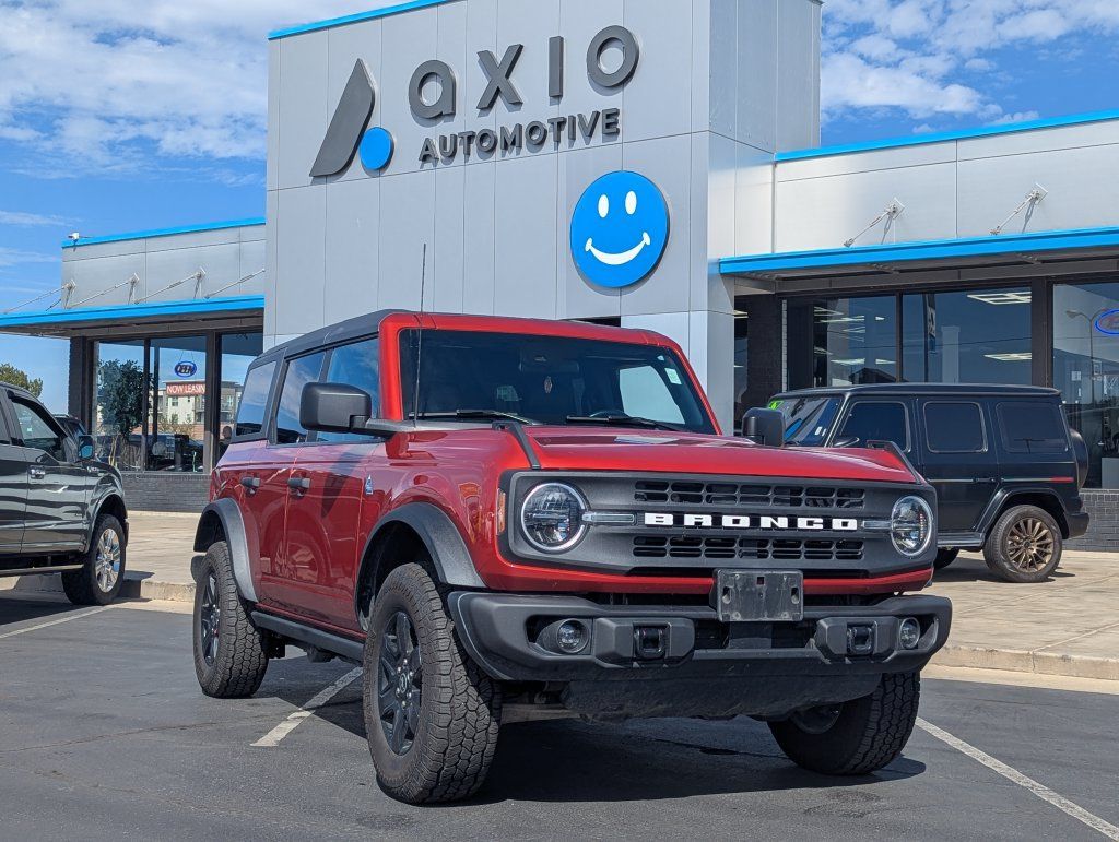 Used 2023 Ford Bronco Black Diamond AWD/4WD image 1
