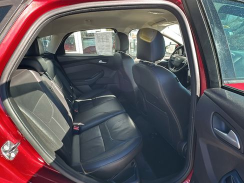 Used 2015 Ford Focus SE w/ Equipment Group 201A image 26