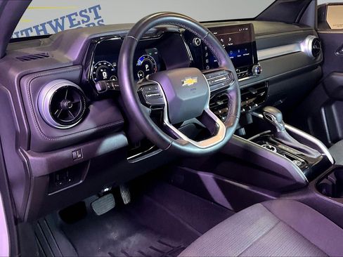 Used 2024 Chevrolet Colorado LT w/ LT Convenience Package AWD/4WD image 18