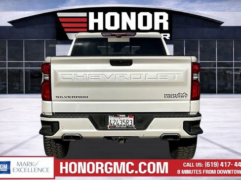Used 2023 Chevrolet Silverado 1500 High Country w/ Technology Package image 5