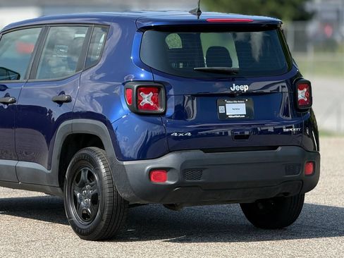 Used 2018 Jeep Renegade Sport w/ Power & Air Group AWD/4WD image 16