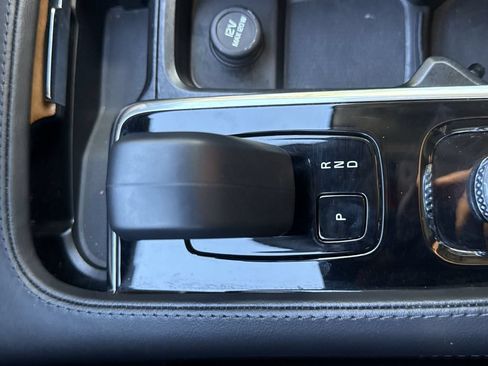 Used 2023 Volvo XC90 B6 Plus AWD/4WD image 22