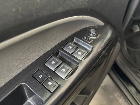 Used 2020 Chevrolet Colorado W/T w/ Custom Special Edition image 15