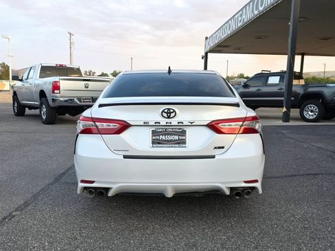 Used 2020 Toyota Camry XSE w/ Navigation Package FWD image 4