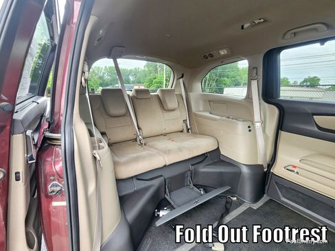 Used 2016 Honda Odyssey EX image 7