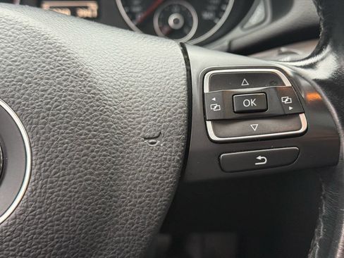 Used 2014 Volkswagen Passat TDI SE image 27