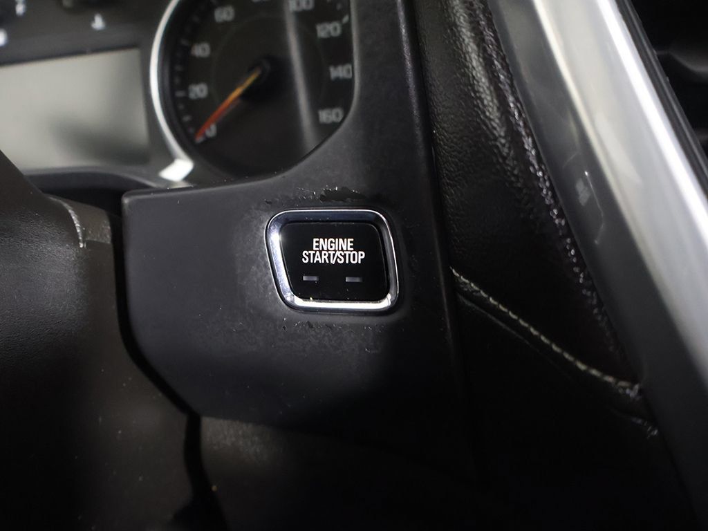 Used 2021 GMC Acadia SLE w/ LPO, Floor Liner Package FWD image 36