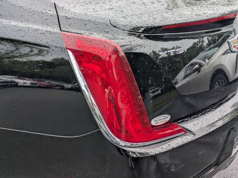 Used 2019 Cadillac XTS Luxury FWD image 14