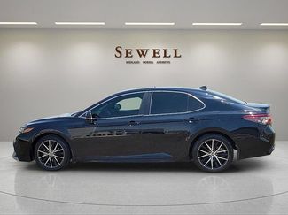 Used 2022 Toyota Camry SE w/ Convenience Package FWD video 2