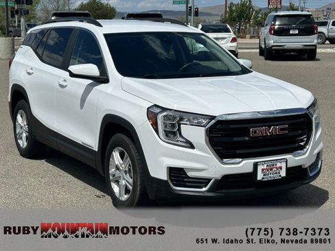 Used 2022 GMC Terrain SLE w/ Driver Convenience Package AWD/4WD image 1
