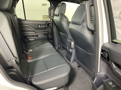 New 2026 Toyota 4Runner Limited AWD/4WD image 21