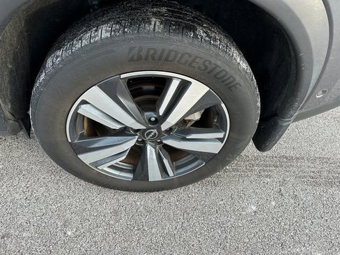 Used 2022 Nissan Rogue SL w/ SL Premium Package image 7