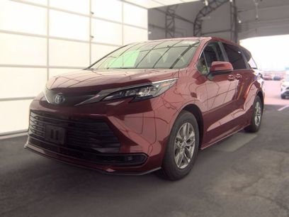Certified 2024 Toyota Sienna LE