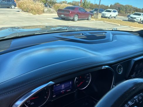 Used 2020 Chevrolet Blazer LT image 18